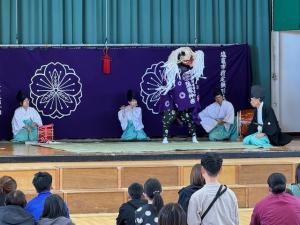 ④