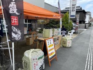 歩道に出店している様子